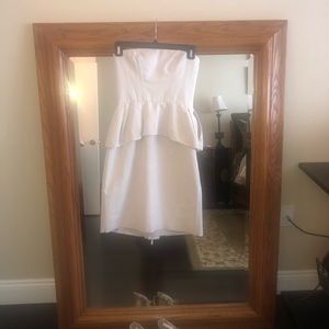 BCBG MaxAzria-taupe/champagne color